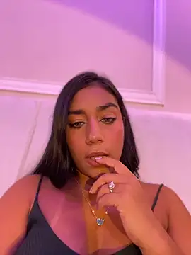 SaryJonex online show from April 30, 2026, 1:28 pm