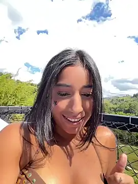 Snapshot of SaryJonex chatting on July 28, 2026, 2:35 pm SaryJonex online show from July 28, 2026, 2:35 pm