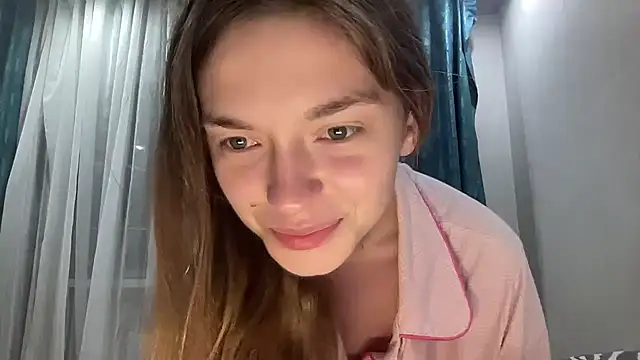 MonaNox online show from June 24, 2026, 9:47 pm
