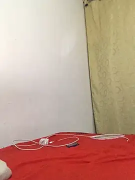 Snapshot of lolacute69_ chatting on April 27, 2026, 4:43 am lolacute69 online show from April 27, 2026, 4:43 am