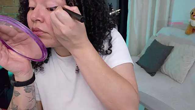 MissBronte online show from June 1, 2026, 1:18 am
