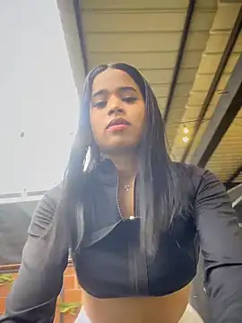 EmmaExoticaXXX online show from June 5, 2026, 9:31 pm