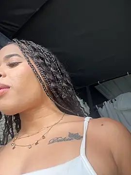 EmmaExoticaXXX online show from July 7, 2026, 9:19 pm