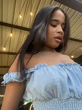 EmmaExoticaXXX online show from July 24, 2026, 9:46 pm