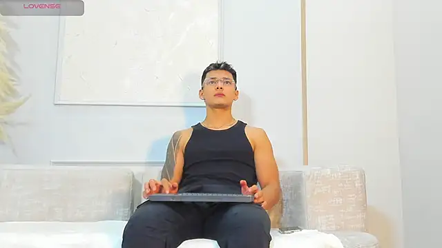 Alan Salazar online show from May 28, 2026, 5:32 pm