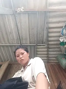 Baby-xinh online show from May 25, 2026, 2:28 am