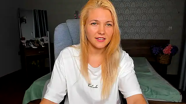AnniShery online show from July 15, 2026, 11:54 pm