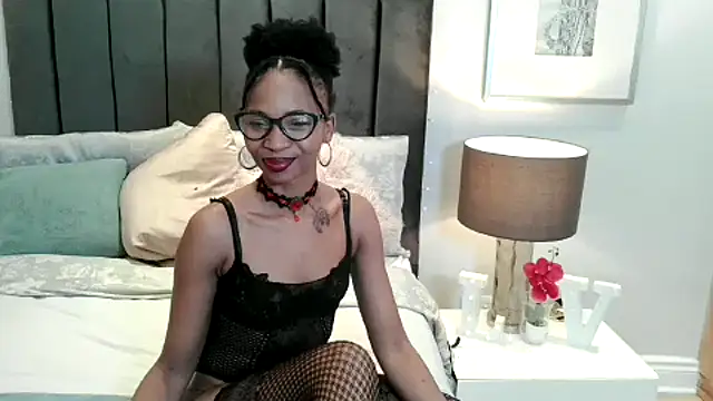 Snapshot of Miss-Erotic-Narcotic chatting on June 4, 2026, 9:32 pm Miss-Erotic-Narcotic online show from June 4, 2026, 9:32 pm