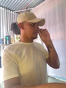 Snapshot of JaviCollins- chatting on May 5, 2026, 2:03 pm JaviCollins- online show from May 5, 2026, 2:03 pm