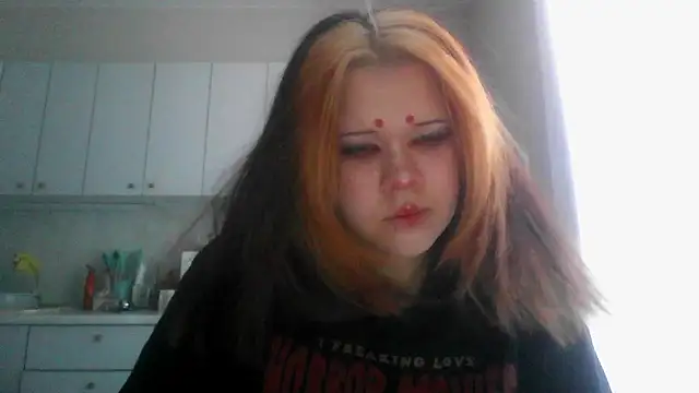 Amanda Mia  online show from May 19, 2026, 7:15 am