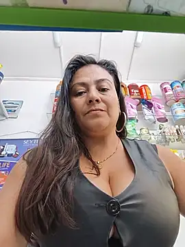 roxana sexy 2026 online show from June 27, 2026, 7:19 pm