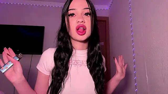 MasakoRoblodowski online show from April 26, 2026, 9:40 am