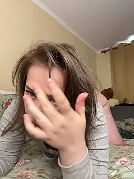 Snapshot of BettyRussian chatting on May 20, 2026, 1:28 pm BettyRussian online show from May 20, 2026, 1:28 pm