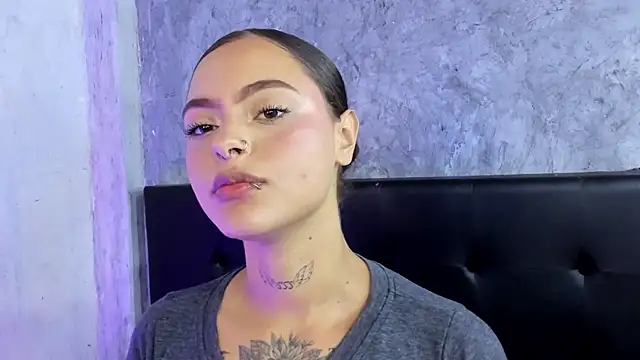 Caroline420  online show from August 2, 2026, 3:21 pm