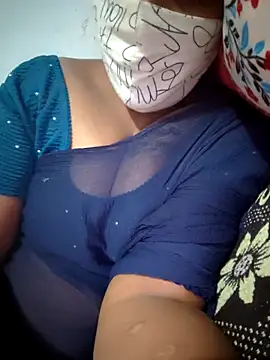 Snapshot of Tamil_Hot_HoneyBee chatting on June 5, 2026, 7:30 pm Tamil Hot HoneyBee online show from June 5, 2026, 7:30 pm