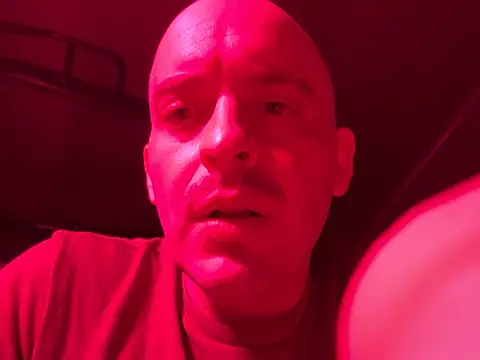 GypsyNova69 online show from May 1, 2026, 8:19 am