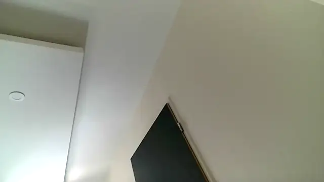 claraxloveuse online show from July 7, 2026, 11:36 am