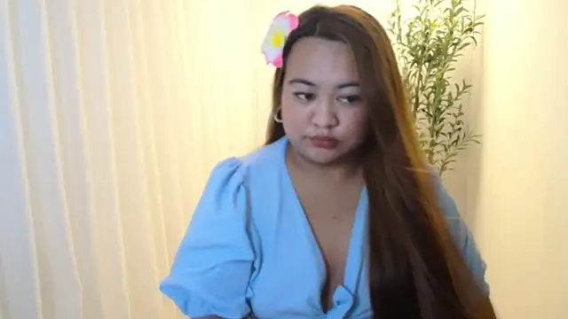 Snapshot of Czarinna chatting on May 25, 2026, 4:35 pm Czarinna online show from May 25, 2026, 4:35 pm