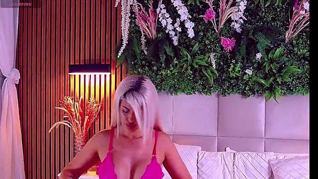 BunnyGoneBad online show from May 20, 2026, 4:51 am