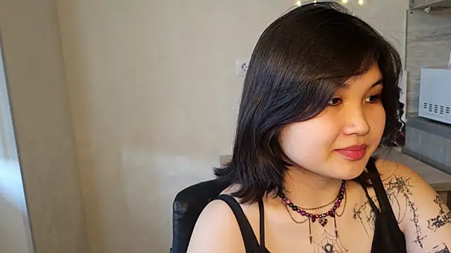 lenayobondio online show from April 27, 2026, 10:35 am