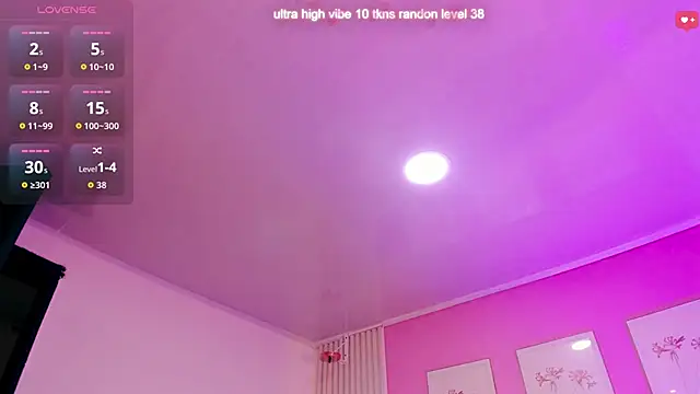 Ariana west  online show from May 2, 2026, 12:43 pm