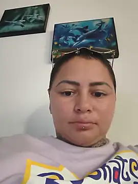 romina23 online show from June 9, 2026, 8:20 pm