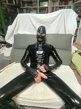 crazytranny online show from May 7, 2026, 9:03 am