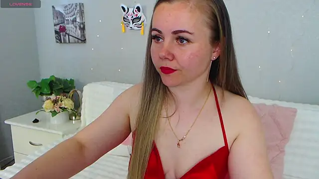 MeryCheris online show from May 3, 2026, 12:44 pm