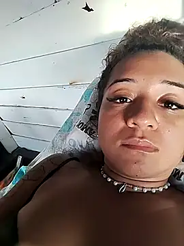 Nina tropical online show from April 25, 2026, 7:55 pm