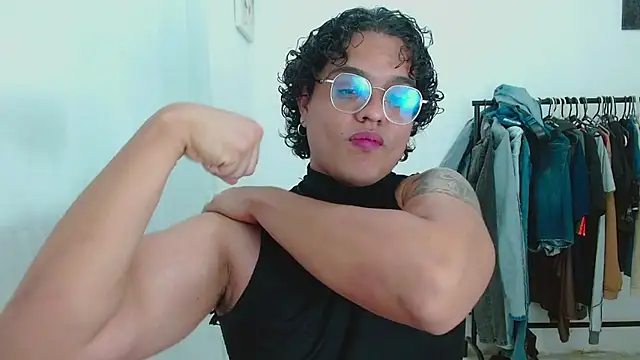 Diane exotic online show from May 19, 2026, 1:56 am