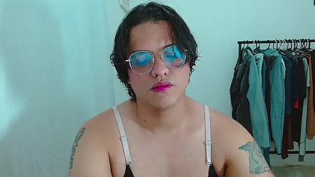Diane exotic online show from May 20, 2026, 11:44 pm