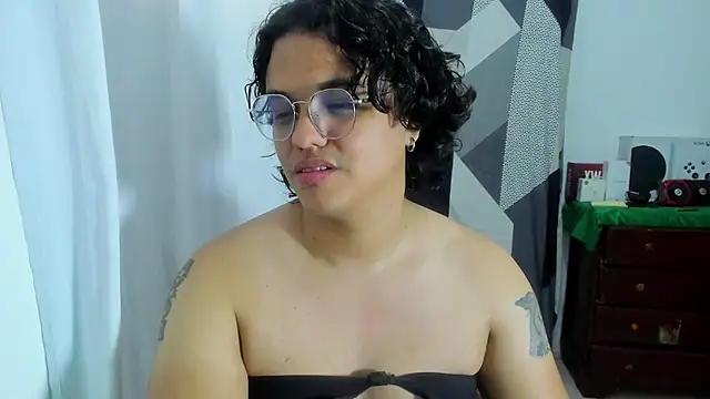 Diane exotic online show from July 17, 2026, 6:57 pm