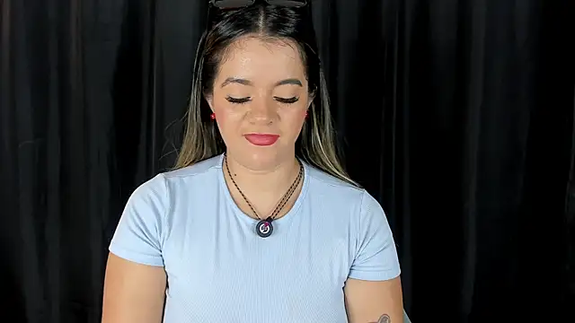 Snapshot of Leidy_2026 chatting on June 26, 2026, 1:04 pm Leidy 2026 online show from June 26, 2026, 1:04 pm