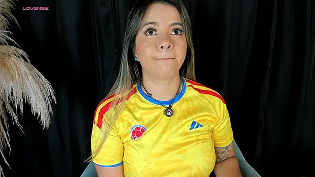 Snapshot of Leidy_2026 chatting on June 27, 2026, 12:22 pm Leidy 2026 online show from June 27, 2026, 12:22 pm