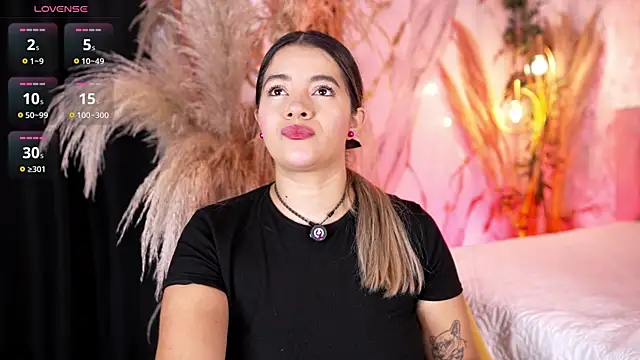 Snapshot of Leidy_2026 chatting on July 28, 2026, 1:21 pm Leidy 2026 online show from July 28, 2026, 1:21 pm