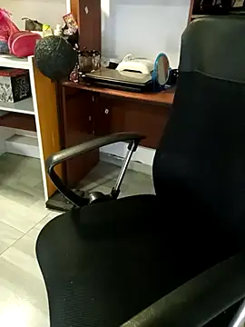 nadia  abaud online show from October 1, 2025, 1:00 am