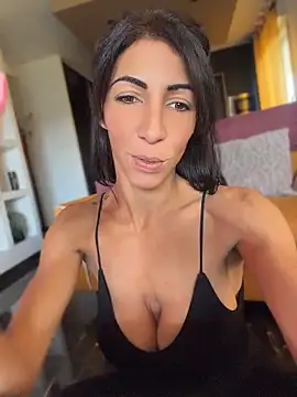 Yasmiinee online show from June 10, 2026, 10:36 am