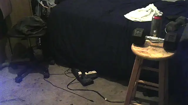 Johnny1991Blunt online show from May 23, 2026, 4:33 pm
