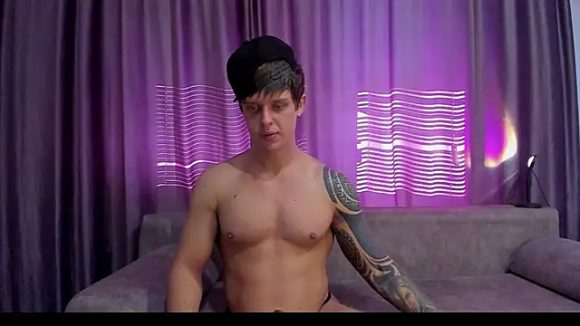 MarcoErra online show from July 10, 2026, 1:43 am