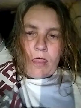 IrisMaris37 online show from May 1, 2026, 8:46 pm