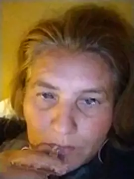 Snapshot of IrisMaris37 chatting on July 4, 2026, 9:15 am IrisMaris37 online show from July 4, 2026, 9:15 am
