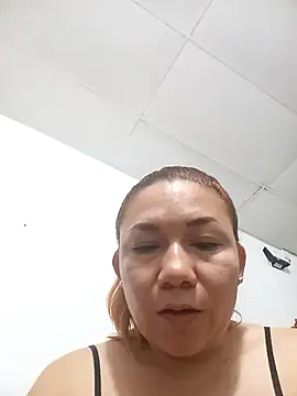 Luna Morch online show from May 16, 2026, 10:36 am