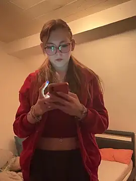 Lina-420 online show from April 26, 2026, 8:17 pm