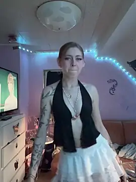 Lina-420 online show from June 15, 2026, 7:16 pm