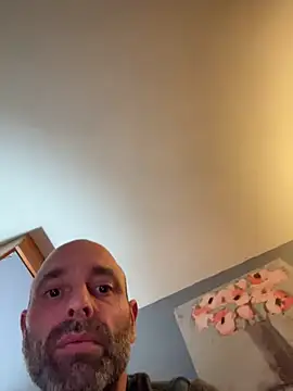 Snapshot of susitanito chatting on March 9, 2025, 1:56 am susitanito online show from March 9, 2025, 1:56 am