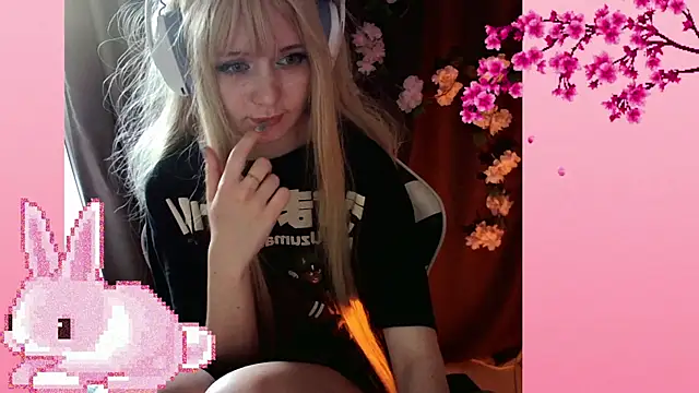 AmmiRinn online show from June 9, 2026, 1:12 pm