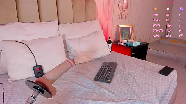 Snapshot of nicki-west chatting on June 16, 2026, 8:55 pm nicki-west online show from June 16, 2026, 8:55 pm
