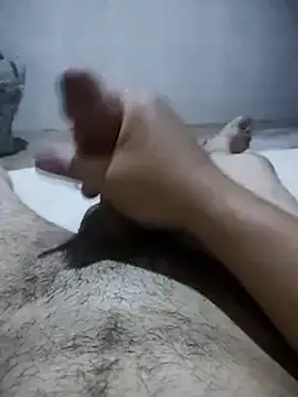 TootedFreezing online show from June 7, 2026, 6:55 pm