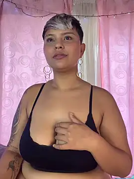 Snapshot of A_CURVY_HOT chatting on May 11, 2026, 2:45 pm A CURVY HOT online show from May 11, 2026, 2:45 pm