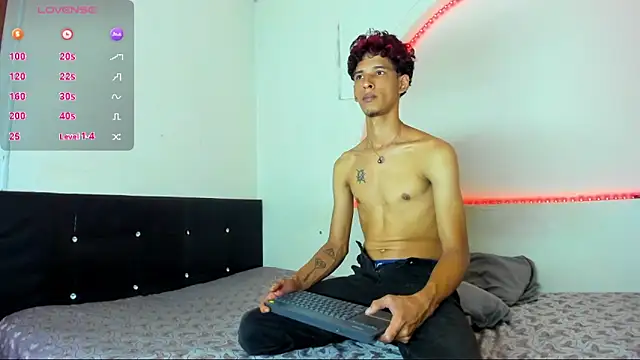 liammendoza98 online show from June 3, 2026, 2:33 pm